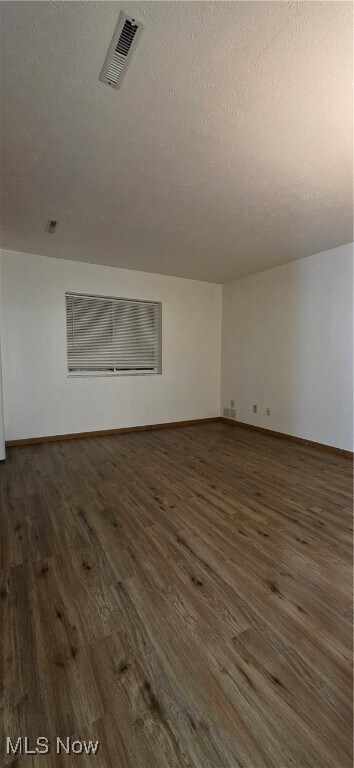 Foto del edificio - 25735 Lorain Rd