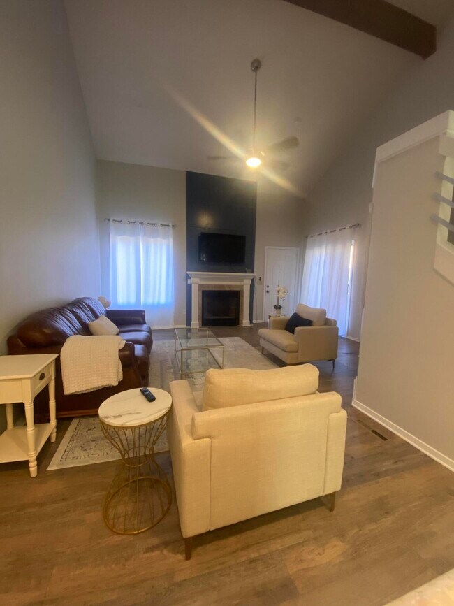 Building Photo - 3440 S Delaware Ave