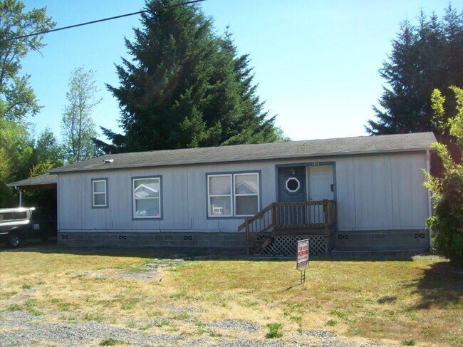 Building Photo - STATUS:  HOLD | R57C |  $2075