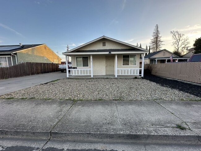 Foto del edificio - 832 Marion St