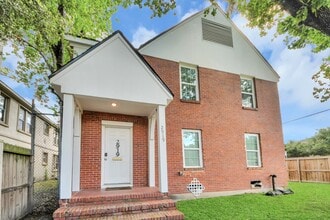 Building Photo - 2919 Rosedale St