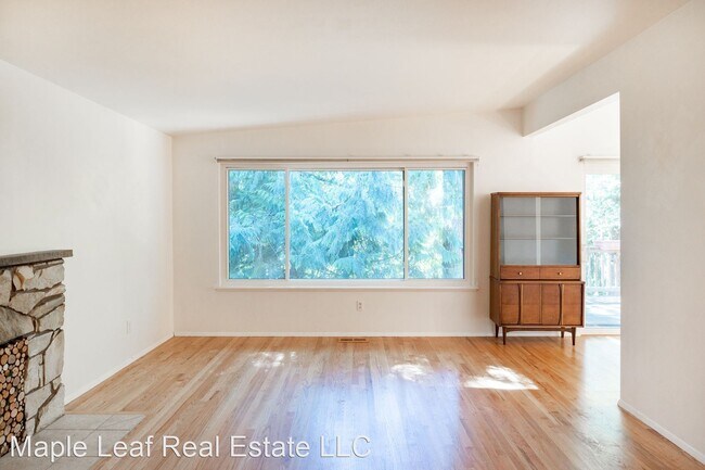 Foto del edificio - 5 br, 3 bath House - 19801 95th Ave NE