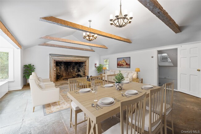 Foto del edificio - 62 Pound Ridge Rd