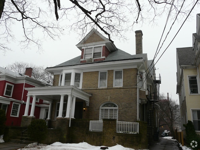 Building Photo - 109 Dwight Street