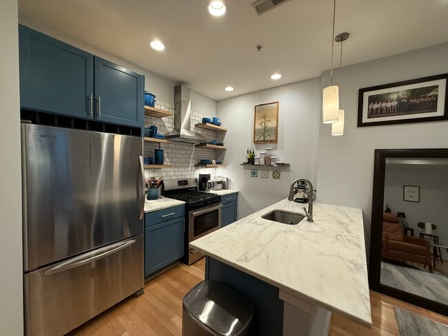 Building Photo - 1854 Mintwood Pl NW