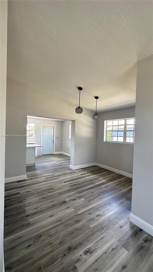 Foto del edificio - 8350 SW 32nd St