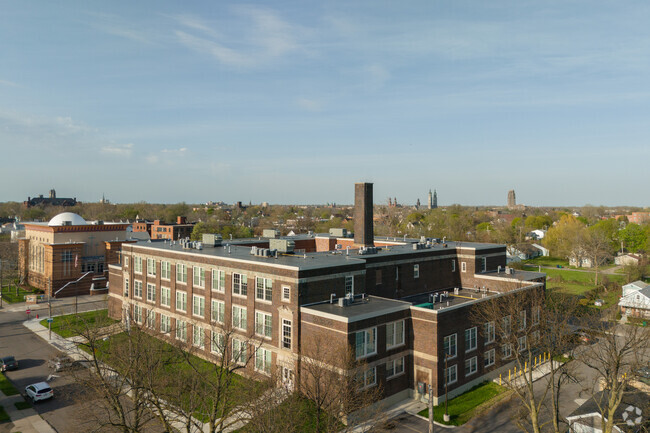 57 Howard St - 75 Apartments