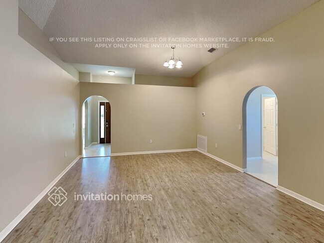 Building Photo - 2220 Brookshire Cir