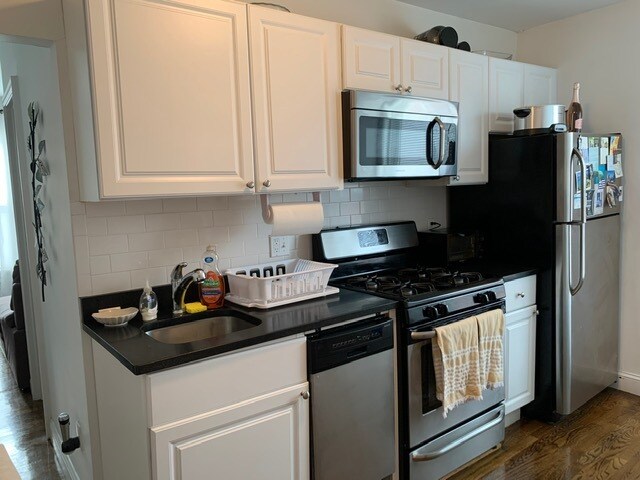 Building Photo - 42 L St