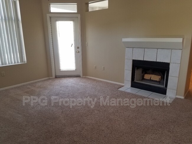 Building Photo - 11375 E Sahuaro Dr