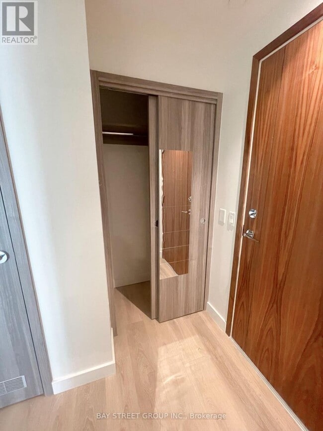 Building Photo - 85 McMahon Dr