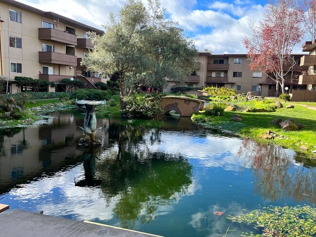Building Photo - Desirable Park Webster Gated Community in ...