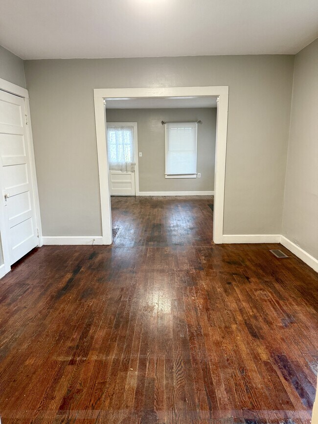 Foto del edificio - 906 Cherokee St