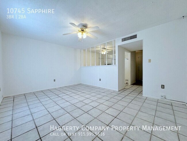 Foto del edificio - 10745 Sapphire-