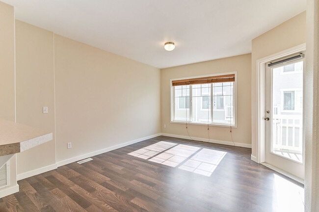 Main level, 2nd floor - 5258 34th St E