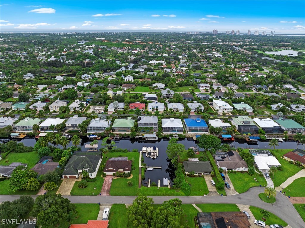 Foto del edificio - 27153 Barefoot Ln