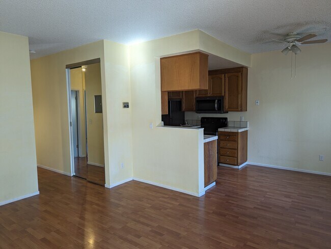 Building Photo - 37454 Parish Cir
