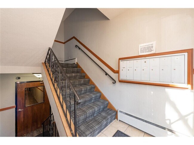 Building Photo - 3018 Aldrich Ave S