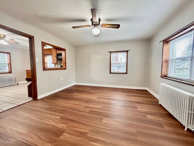 Foto del edificio - Spacious 3-Bedroom 1.5 Bath Home For Rent ...