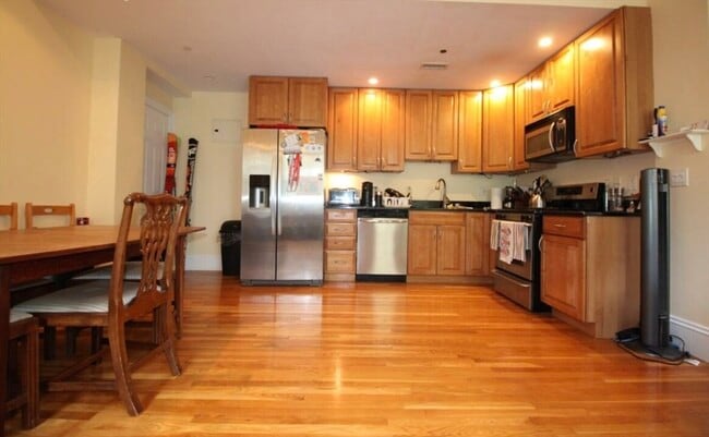 Building Photo - 486 Shawmut Ave