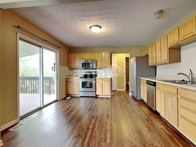 Building Photo - 2610 Schafer Knoll Ct