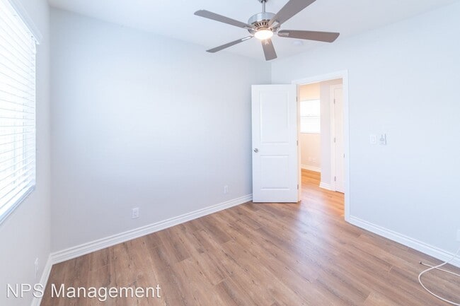 Building Photo - 1 br, 1 bath Apartment - 453 Gaviota Ave 4...