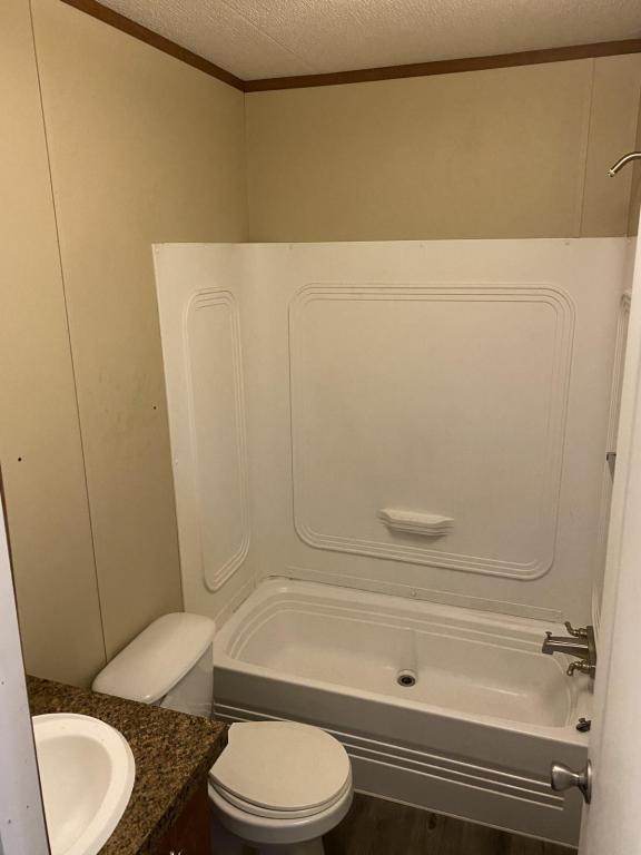 Foto del edificio - 4005 Hilltop Dr