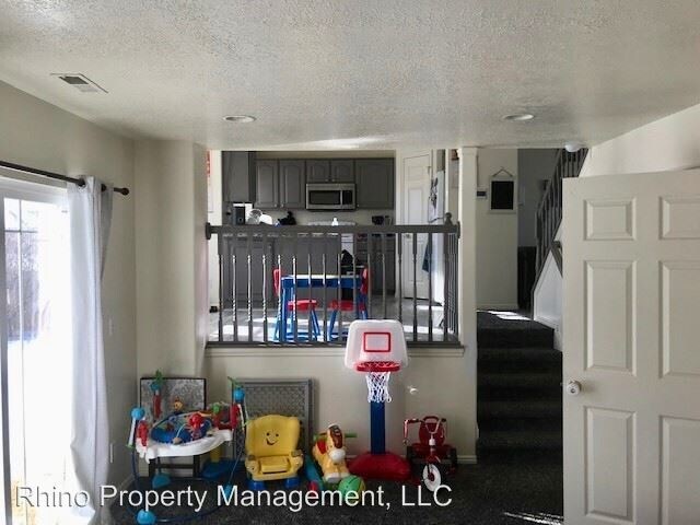 Building Photo - 4 br, 2 bath House - 861 W 1520 N