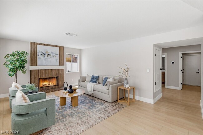 Foto del edificio - 9725 Cascade Falls Ave