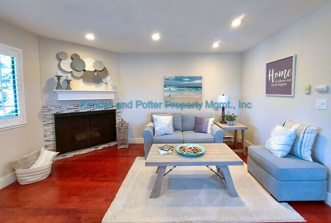 Foto del edificio - Impeccable 2BR, 1BA Capitola Condo with Oc...