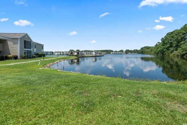 Building Photo - 2122 Clearwater Dr