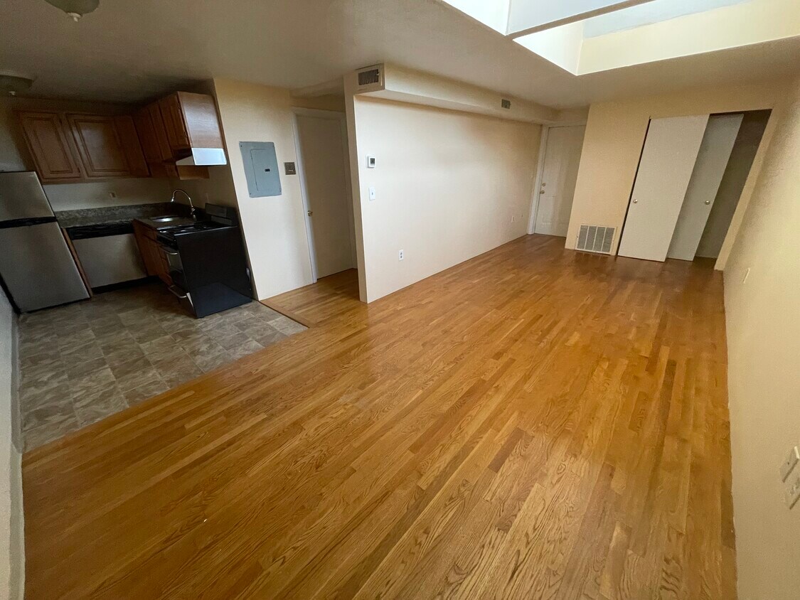 17 Leeds St, Boston, MA 02127 Apartments - 17 Leeds St Boston, MA |  Apartments.com