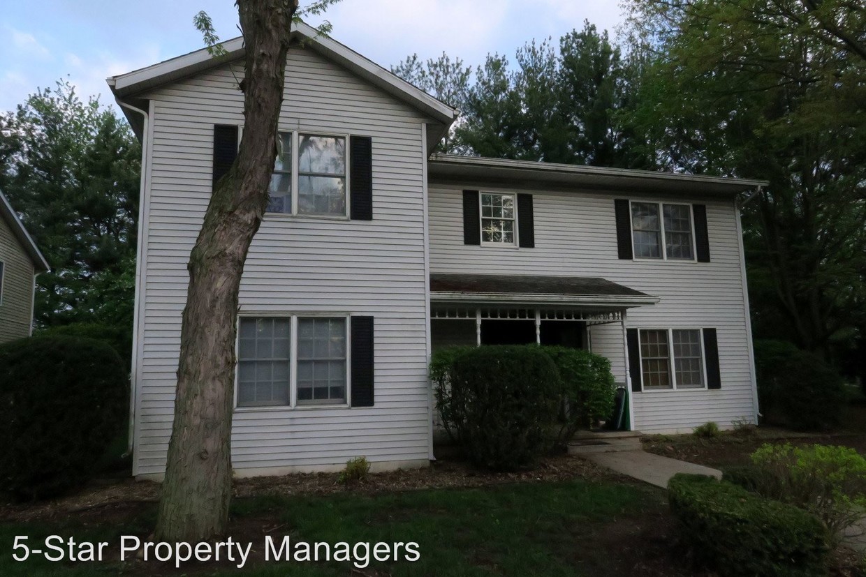 Primary Photo - 1821 Manor Haus Ct