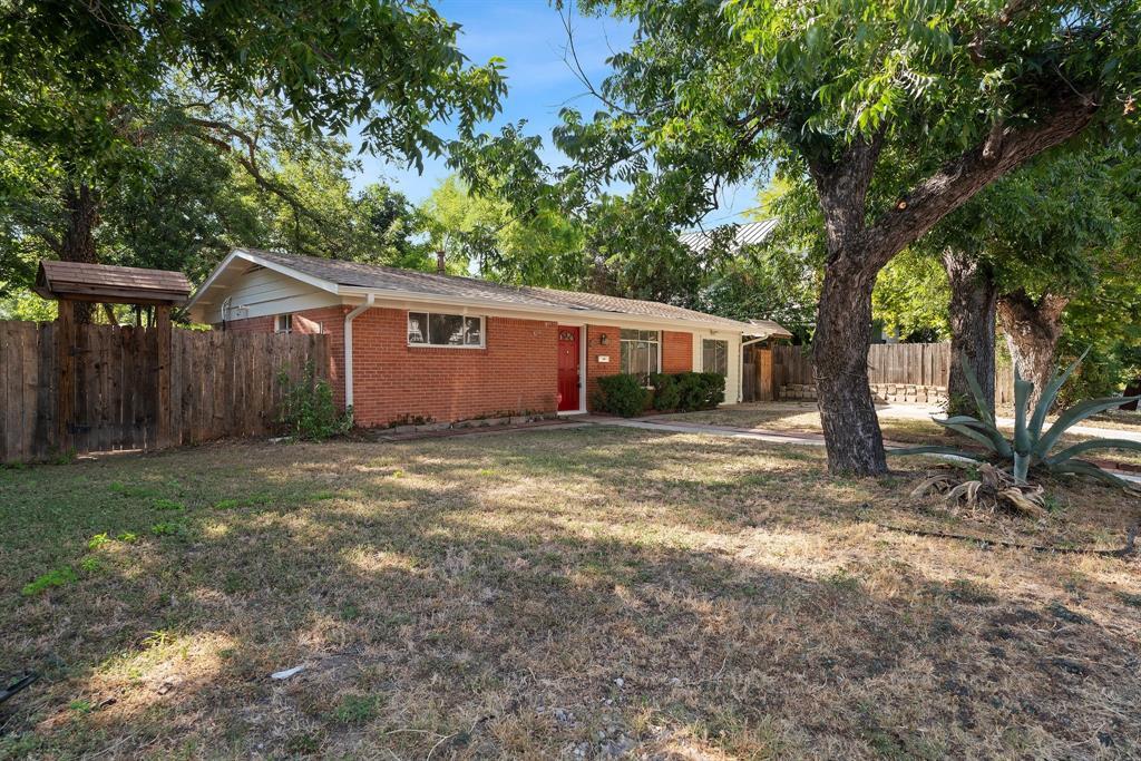 42 Waller St, Austin, TX 78702 House Rental in Austin, TX