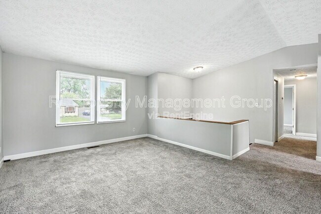 Foto del edificio - 2568 Stonington Ave