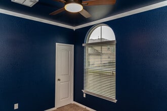 Building Photo - 13700 Sage Grouse Dr