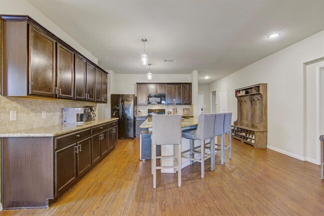 Building Photo - 1807 Luminous Waters Ln