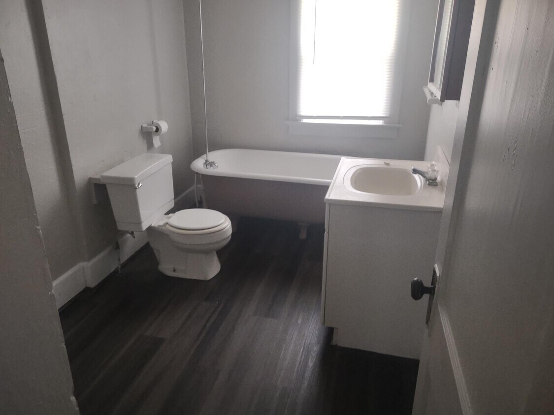 1015 King St, Toledo, OH 43607 House Rental in Toledo, OH