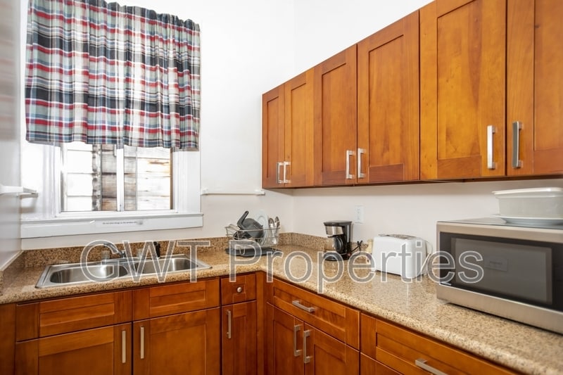 Photo - 412 Hayes Street - 705