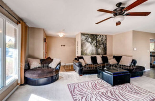 Building Photo - 2036 Evergreen Dr