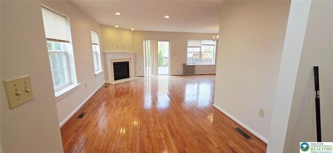 Foto del edificio - 3791 Knight Dr