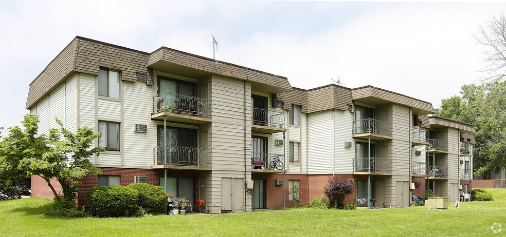 Lake Of The Woods Apartments Hobart Indiana Lake Of The Woods Apartments Hobart Indiana