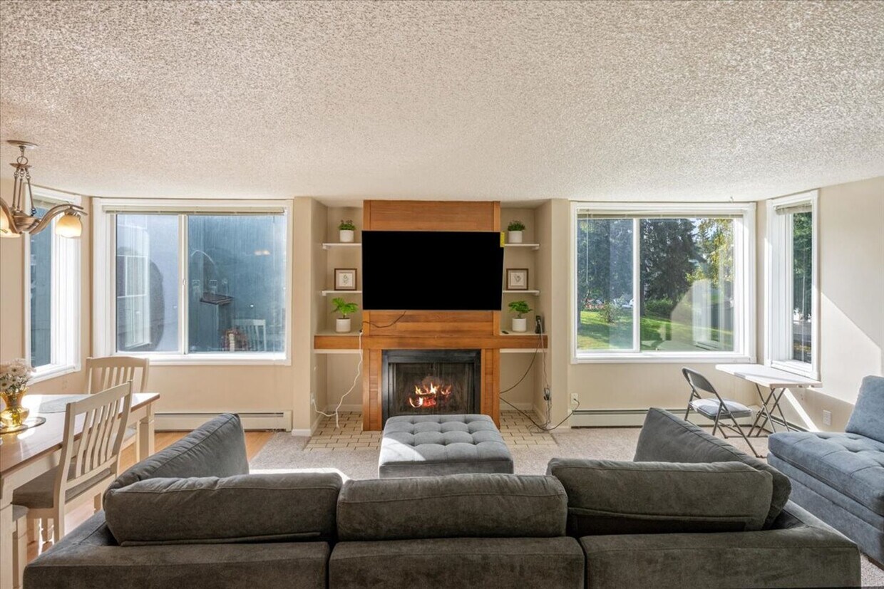 Foto principal - Charming Furnished Condo in Taku/Campbell ...