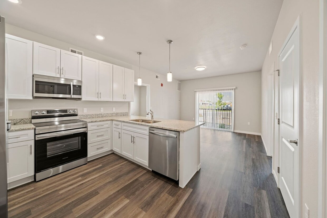 Holmes Corner Apartments - 3502-3518 Holmes St Cheyenne, WY 82001 ...