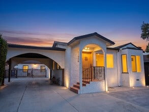 Building Photo - 11356 Acala Ave