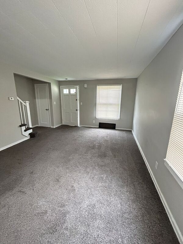 Foto del edificio - 1464 Sulzer Ave