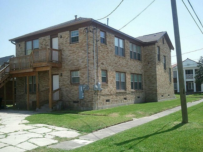 Building Photo - 2103 Berry St
