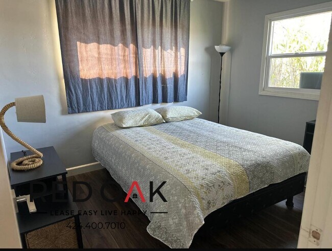 Foto del edificio - 3254 Logan Ave