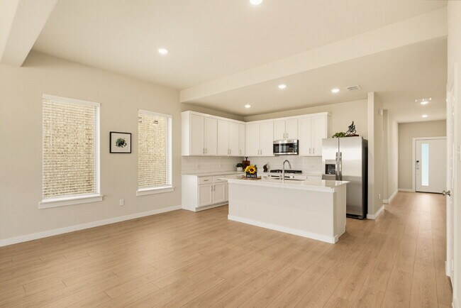 Foto del edificio - Modern Trophy Signature Home in Northwest ISD