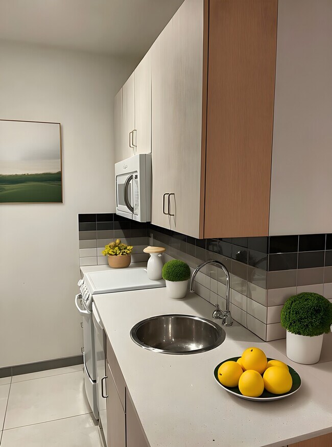 Foto del edificio - 144 Bowdoin St